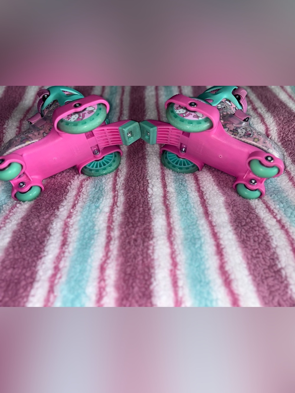🎀 Hello Kitty 🎀 Pink & Teal Kids Adjustable Roller Skates - Picture 13 of 14